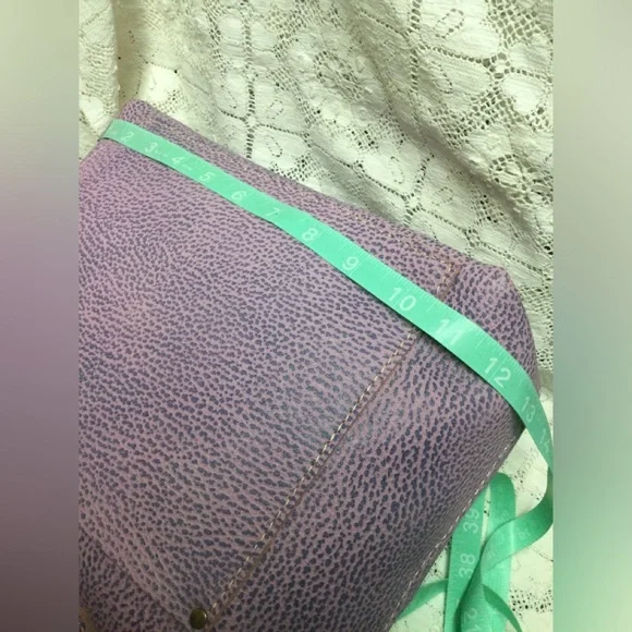 Portland Leather Goods Medium Crossbody Bag. Lilac - Picture 14 of 15